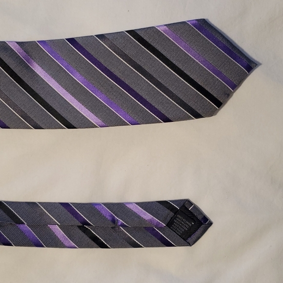 Men's Geoffrey Beene purple, grey and black stripped tie - Picture 2 of 5